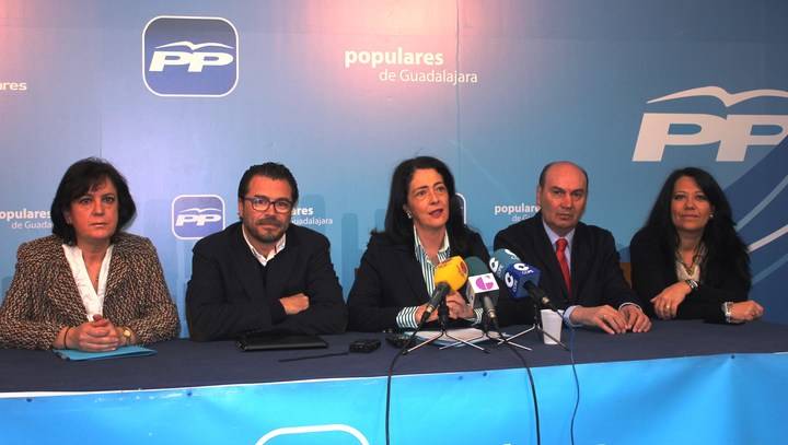 Los 5 diputados regionales del PP muestran su satisfacción “porque gracias a Cospedal se ha terminado la sanidad de los territorios”