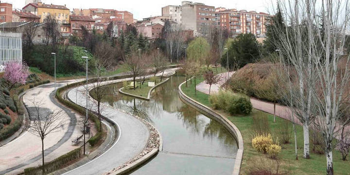 El Ayuntamiento de Guadalajara limpiará la lámina de agua del Barranco del Alamín este mes