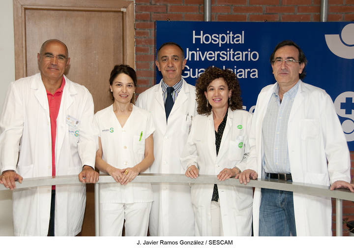 Enfermeros del Área Integrada de Guadalajara reciben un galardón por su labor de investigación 