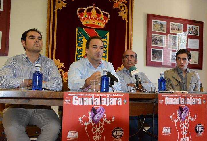 Presentada la corrida de toros de Adolfo Martín para la Feria la Antigua 2015