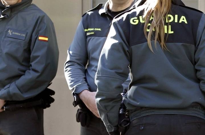 La Guardia Civil detiene a un matrimonio por sustracción de su hijo menor de edad