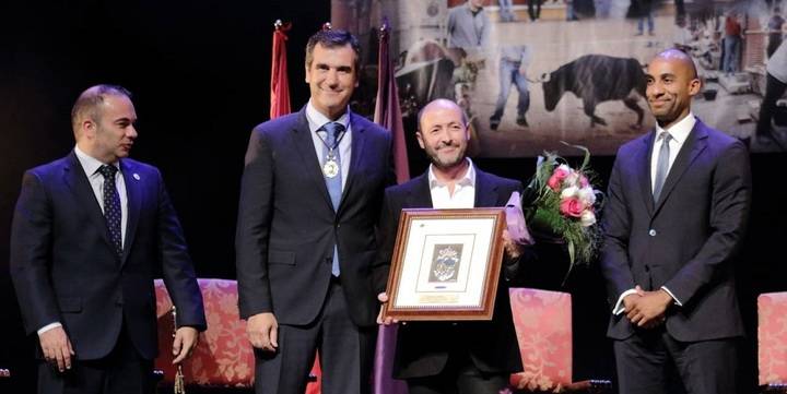 Román: “Que cuando entonemos el pobre de mí, nos sintamos alegres porque todo haya transcurrido en un clima de alegría y respeto”