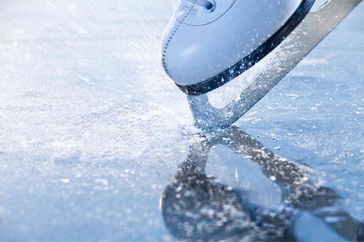 El jueves, exhibición de patinaje en la pista de hielo de la Plaza de Los Caídos
