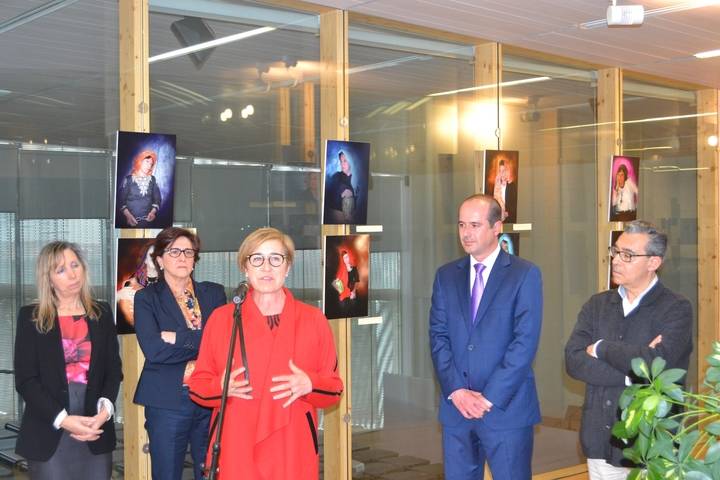 El Archivo Histórico Provincial acoge la exposición fotográfica “Con otra mirada”, en la que las modelos son pacientes y trabajadoras de la URR de Alcohete