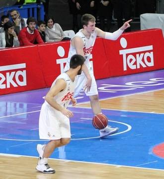 Isover Basket Azuqueca y Real Madrid B se juegan la quinta plaza del grupo B