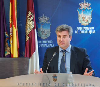 El Ayuntamiento de la capital obtiene un superávit de 592.000 euros