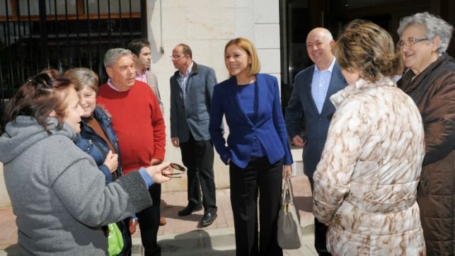 Cospedal afirma en Jadraque que Soria renuncia para no perjudicar al Gobierno ni al PP