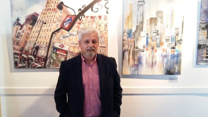 Antonio Santos expone su obra por primera vez en la Sala de Arte de Valdeluz 